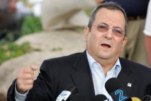 باراك: إسرائيل قد تتدخل لمنع نقل اسلحة متطورة من سوريا إلى حزب الله 