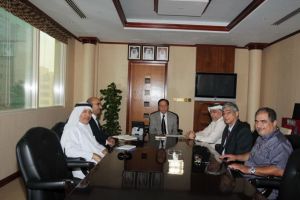 'الصناعة' تبحث تنمية المؤسسات الصغيرة والمتوسطة