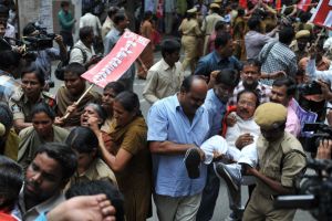 اعمال عنف في شمال شرق الهند تسفر عن 38 قتيلا و170 الف مهجر