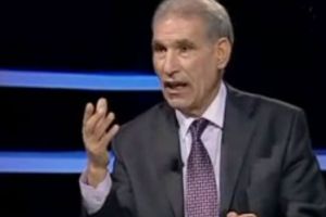 استقالة وزير المالية التونسي احتجاجا على قانون لتعويض سجناء سياسيين