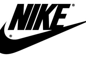 البعثة المصرية تتلقى شحنة ملابس أصلية من 'نايكي' بعد فضيحة الصفقة المضروبة