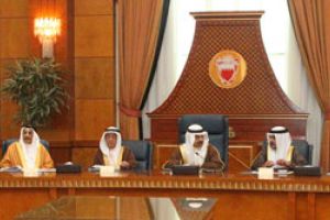 رئيس الوزراء يأمر بتجميد 'رسوم البلدية' لأصحاب محلات السوق الشعبي... وإقرار خطة تطويرية لـ 'الزراعة' بكلفة 2.5 مليون دينار