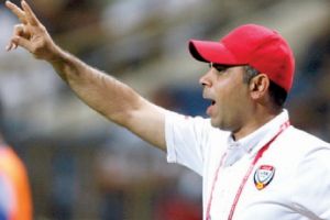 مهدي علي: الإمارات أظهرت رغبة كبيرة في الفوز .. وخبرة بريطانيا حسمت اللقاء