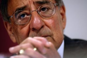 بانيتا لن يبحث في اسرائيل 'مخططات لشن هجوم' على طهران