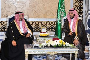 ولي العهد السعودي خلال استقباله ولي العهد البحريني يؤكد أن السعودية لا تقبل أن تمس أي دولة شقيقة من دول مجلس التعاون لدول الخليج العربية بسوء
