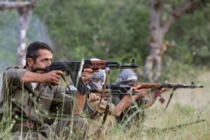 19 قتيلا في اشتباكات بين الجيش التركي والعمال الكردستاني عند الحدود العراقية