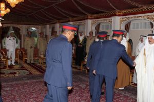 الملك يشيد بدور منتسبي القوات المسلحة و الأمن في حفظ امن واستقرار البحرين