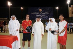 وزير الداخلية يرعى ختام بطولة التنس لزوجي السوبر 2012