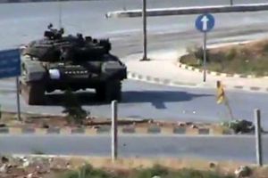 القصف يقضي على ملامح الحياة في بلدة قريبة من حلب