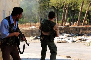 طول أمد معركة حلب يشير إلى ضغوط على الجيش السوري 