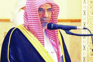 إمام المسجد الحرام بمكة المكرمة يدعو الى 'وقفة حازمة' في وجه نظام الاسد