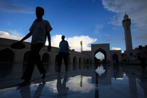 صاعقة تضرب مسجدا وتودي بحياة 13 شخصا في بنغلادش