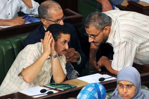 التصويت على دستور تونس الجديد في نيسان/أبريل 2013 