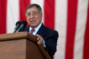 بانيتا يتهم ايران بالعمل على تشكيل ميليشيا في سوريا موالية للنظام