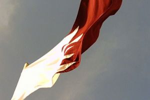 قطر تحث مواطنيها على مغادرة لبنان فورا 