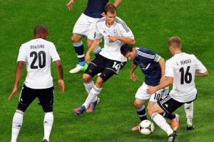 الارجنتين تقسو على المانيا وديا رغم اضاعة ميسي لركلة جزاء