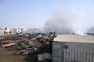 حريق بسكراب للسيارات بعسكر ولا إصابات (شاهد الصور)