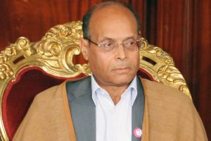 رئيس تونس يعفو عن سجناء ليبيين في بلاده بمناسبة العيد 