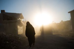 سوريون مغتربون على جبهة حلب للعناية بالجرحى 