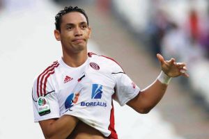 الجزيرة الاماراتي يجدد عقد البرازيلي اوليفيرا حتى 2015