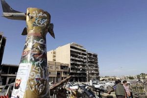 بدء إزالة المقر السابق للقذافي بباب العزيزية لإقامة حدائق عامة ومركز ثقافي مكانه 