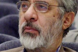 الزعيم الايراني المعارض موسوي يعود الى بيته بعد فحوص طبية