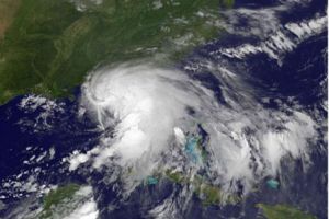 ترقب وتحذيرات من هبوب إعصار في هايتي