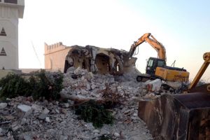 اسلاميون متشددون يهدمون اضرحة في ليبيا