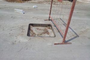 بلدي 'ثالثة الشمالية': مجهولون يسرقون أغطية فتحات المجاري