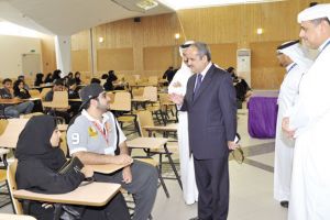 1500 مراجعاً في اليوم الأول لتثبيت القبول بجامعة البحرين 