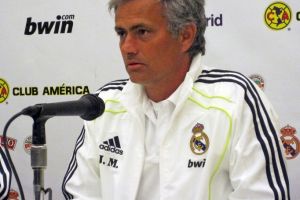 مورينيو: ما يهمني ليس الفوز على برشلونة وإنما الوضع النفسي للفريق