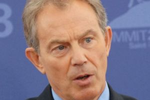 بلير: سوريا وإيران تمثلان اليوم نفس المعضلة التي كان يمثلها عراق صدام 