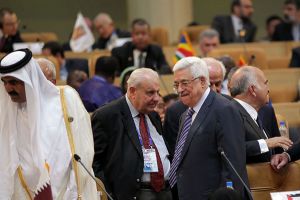 أحمدي نجاد يشدد أمام عباس على ضرورة وحدة الفلسطينيين 