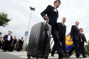 إضراب أطقم الضيافة يهدد 'لوفتهانزا' بخسائر كبيرة