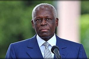 إعادة انتخاب خوسيه أدواردو دوس سانتوس رئيسا لانغولا 