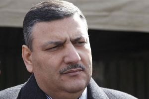 السلطات السورية تحجز على ممتلكات رئيس الحكومة المنشق رياض حجاب 