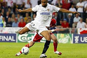 بطولة اسبانيا: الحظ يعاند اشبيلية وبلباو يتنفس الصعداء 