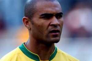 الغرافة القطري يفاوض البرازيلي اوفونسو