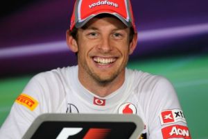 باتون يشعر بخيبة أمل من تغريدة هاميلتون على تويتر