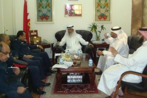 بلدي الوسطى والمرور يبحثان السلامة المرورية ووقوف الشاحنات بالأحياء السكنية