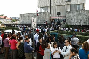 زلزال بقوة 7.6 درجة يضرب كوستاريكا وإصدار تحذير من أمواج المد 