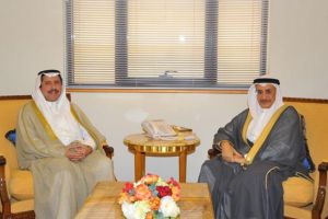 نائب رئيس الوزراء يستعرض العلاقات الأخوية مع السفير الكويتي