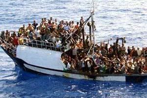 إنقاذ 58 مهاجرا غير شرعي غرق مركبهم قبالة لامبيدوزا والبحث جار عن مفقودين 