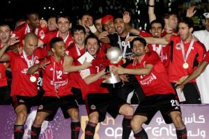 الأهلي المصري يرفض صرف مكافآت خاصة بعد التتويج بكأس السوبر