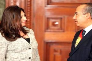 سفيرة البحرين بواشنطن تستعرض العلاقات البحرينية الامريكية أمام أعضاء مجلس الأعمال الدولي 