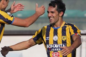 هدف متأخر لساو يمنح كالياري التعادل مع باليرمو في الدوري الايطالي