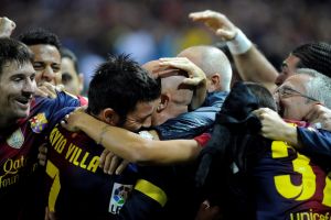 برشلونة يحول تأخره إلى فوز مثير على أشبيلية في دوري اسبانيا