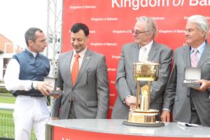 سفارة مملكة البحرين بلندن تقدم كأس البحرين للفروسية