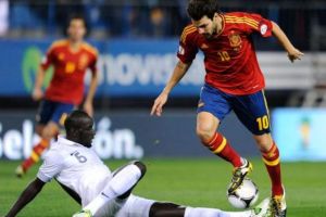 فرنسا توقف إسبانيا والبوسنة في صدارة السابعة 