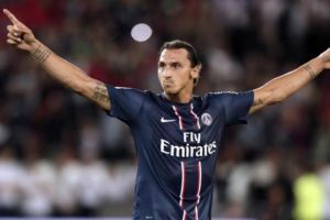 'إبرا' يتوّج بجائزة القدم الذهبية 